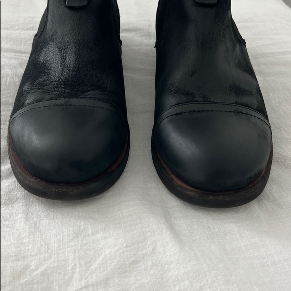 Ugg Gallion Chelsea Black Suede Pull On Boots Size 9 - Picture 5 of 15